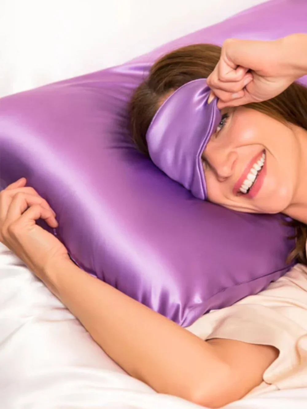 blissy Pillowcase & Sleep Mask Set - Picture 1 of 6